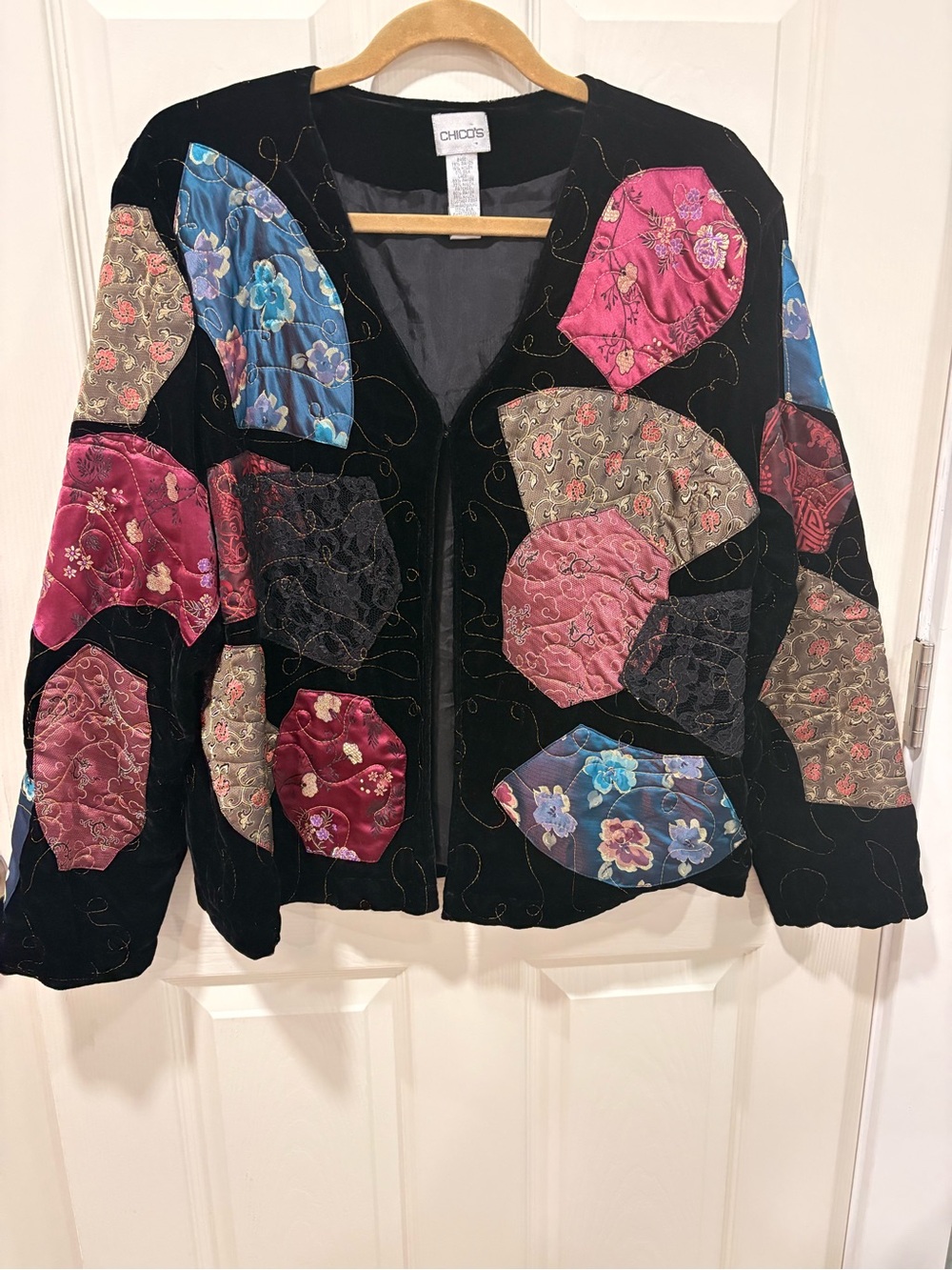 Chico's Black Velvet Patchwork Quilted Floral Jacket